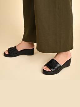 SKO - Black Open Toe Messina Platform