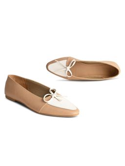 SKO - Nude Pointed Toe Daisy Ballerinas