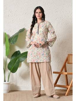 Laado - Women Beige Farshi with Lace Details Kurta with Salwar