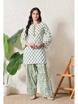 Laado - Women Green Floral Farshi with Lace Details Kurta with Salwar