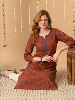 Surhi - Maroon Cotton Printed Embroidered Kurta