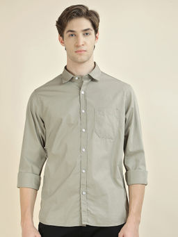 Cantabil - Men Solid Casual Slim Fit 100% Cotton Shirt