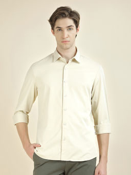 Cantabil - Men Solid Casual Slim Fit Polyester Stretch Shirt
