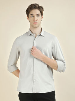 Cantabil - Men Solid Casual Slim Fit Polyester Stretch Shirt