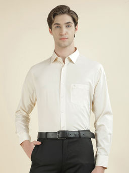 Cantabil - Men Solid Formal Regular Fit 100% Cotton Shirt
