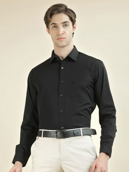 Cantabil - Men Solid Formal Regular Fit Premium Cotton Blend Shirt
