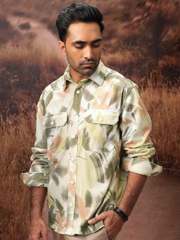 LOCOMOTIVE - Men Green Abstract Casual Shirt