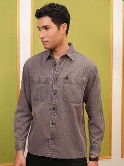 LOCOMOTIVE - Men Brown Solid/Plain Casual Shirt