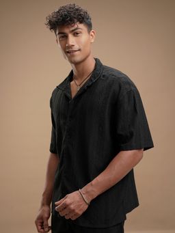LOCOMOTIVE - Men Black Textured Casual Shirt