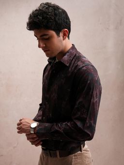 LOCOMOTIVE - Men Maroon Printed Casual Shirt