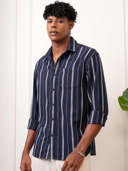 LOCOMOTIVE - Men Navy Blue Stripes Casual Shirt