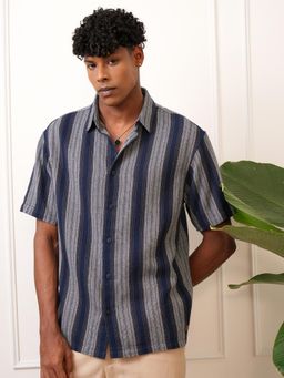 LOCOMOTIVE - Men Navy Blue Stripes Casual Shirt