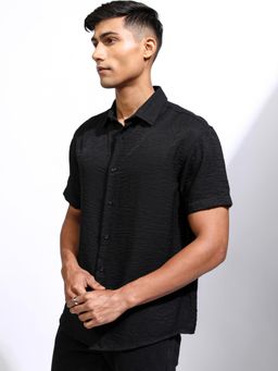LOCOMOTIVE - Men Black Textured Casual Shirt