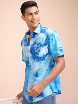 LOCOMOTIVE - Men Blue Abstract Casual Shirt