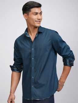 LOCOMOTIVE - Men Blue Reversible Checks Casual Shirt