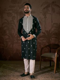 ETHNIC BAY - Men Silk Blend Embroidered Black Kurta