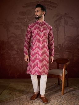 ETHNIC BAY - Men Silk Blend Magenta Printed Kurta