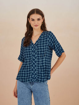 Latin Quarters - Women Blue Short Sleeves V-Neck Checkered Top