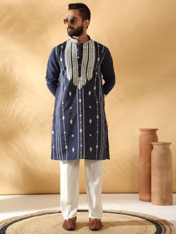 KRAFT INDIA LUXE - Men Blue Embroidered Regular Fit Kurta with Pyjama (Set of 2)