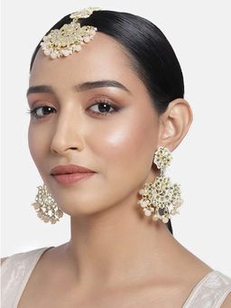 I Jewels - Gold Plated Traditional Kundan & Pearl Earrings with Maang Tikka (Te2911Pe)