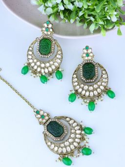 I Jewels - Gold Plated Traditional Pearl Kundan Earrings with Maang Tikka (Te3026G)