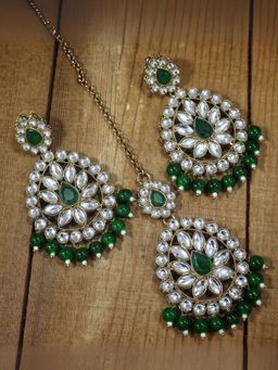 I Jewels - Gold Plated Traditional Kundan Pearl Earrings with Maang Tikka (Te2801G)