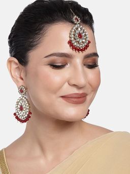 I Jewels - Gold Plated Traditional Kundan Pearl Earrings with Maang Tikka (Te2801M)