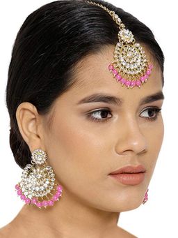 I Jewels - Gold Plated Traditional Kundan Pearl Earrings & Maang Tikka (Te2501Q)