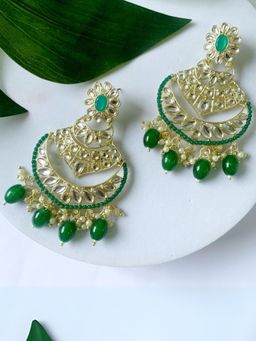 I Jewels - Gold Plated Traditional Handcrafted Pearl Kundan Beaded Chandbali Earrings