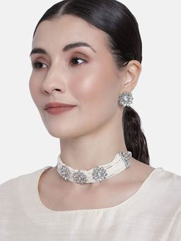 I Jewels - Rhodium Plated Traditional Pearl Beaded Choker Necklace Jewellery Set