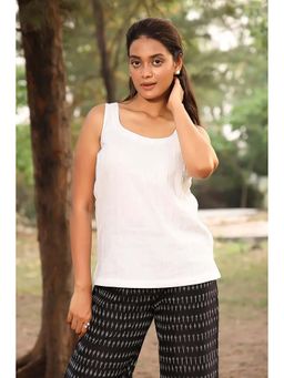 Sutra Art of Clothing - Women White Ikkat Striped Co-Ord Set