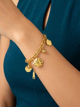 ARTKLIM - Golden Fish Charm Statement Anti-Tarnish Bracelet