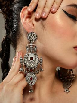 VENI - Silver Plated Oxidised Drop Earrings