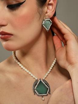 VENI - Silver-Plated Oxidised Choker Blue Jewellery Set