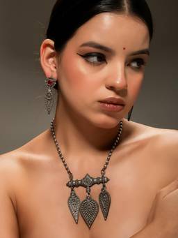 VENI - Silver-Plated Oxidised Choker Jewellery Set
