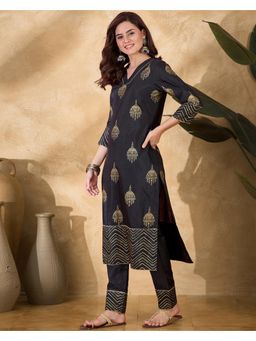 Gahan - Black Chanderi Foil Printed Kurta with Pant