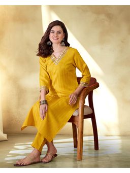 Gahan - Yellow Ruby Silk Zari Sequence Thread Embroidered Kurta with Pant