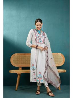 Gahan - Off White Chain Sequence Embroidered Naira Cut Kurta with Pant & Cutwork Dupatta