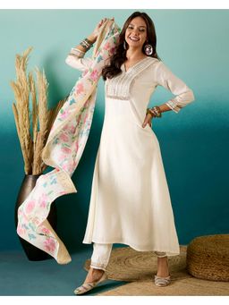 Gahan - Off White Zari Sequence Embroidered Kurta with Pant & Dupatta
