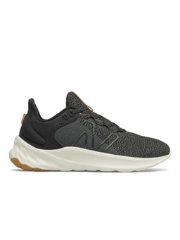 New Balance - Women Roav Black Running Shoe