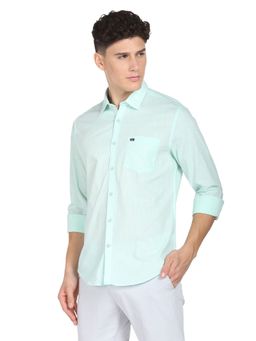 AD By Arvind - Modern Slim Fit Solid Casual Shirt