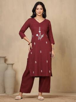 Gahan - Women Pure Cotton Wine Zari Embroidery Kurta with Pant