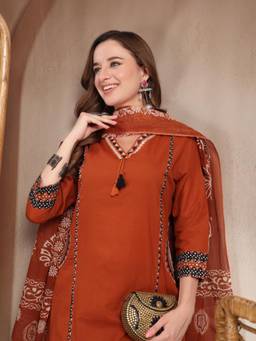 Gahan - Women Pure Cotton Rust Pocket Embroidery Kurta with Pant & Dupatta