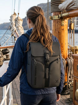 REDHORNS - Black Vault Laptop 20L Water-Resistant Anti-Theft Backpack
