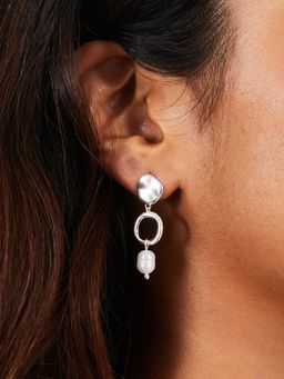 Accessorize London - Womens Sterling Silver-plated Molten Pearl Drop Earrings