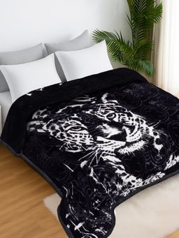 ARRABI - Black Animal Cloudy 1300 Gsm Double Bed Blanket