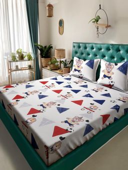 ARRABI - White Cartoon Cotton Blend Super King Kids Bedsheet with 2 Pillow Covers
