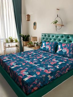 ARRABI - Blue Animal Cotton Blend King Bedsheet with 2 Pillow Covers