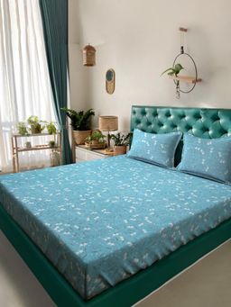 ARRABI - Teal Floral Cotton Blend King Bedsheet with 2 Pillow Covers