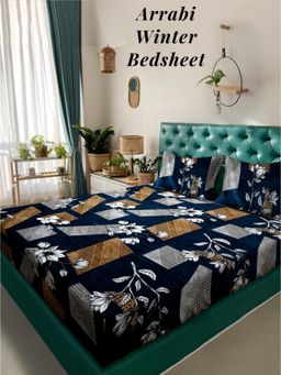 ARRABI - Blue Floral Fleece King Bedsheet with 2 Pillow Covers